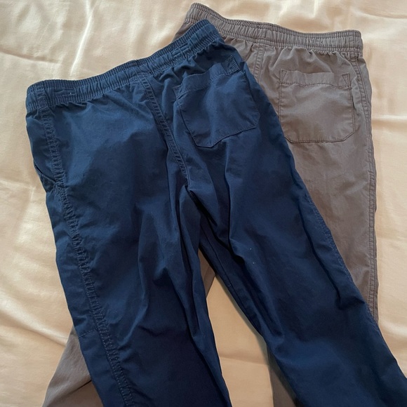 Carter's Kids Joggers/ Chino Pants with elastic waist - Navy and Gray - Size 5A - Picture 3 of 6
